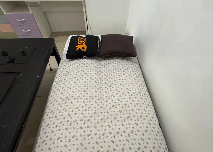 2 Bedroom At Jazz Residences With Paid Parking Apartment *